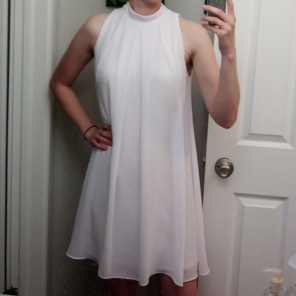 White Robbie Bee mock neck, tie back trapeze dress - Size 8 - Picture 1 of 4